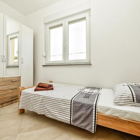 Apartment Una Pula Bagian luar foto