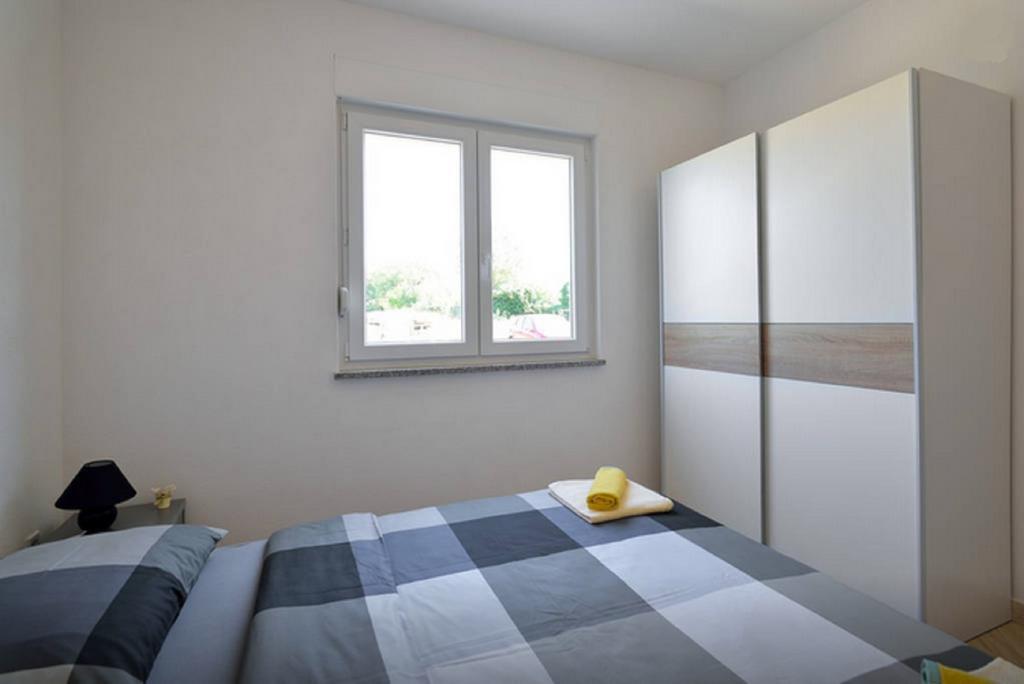 Apartment Una Pula Bagian luar foto