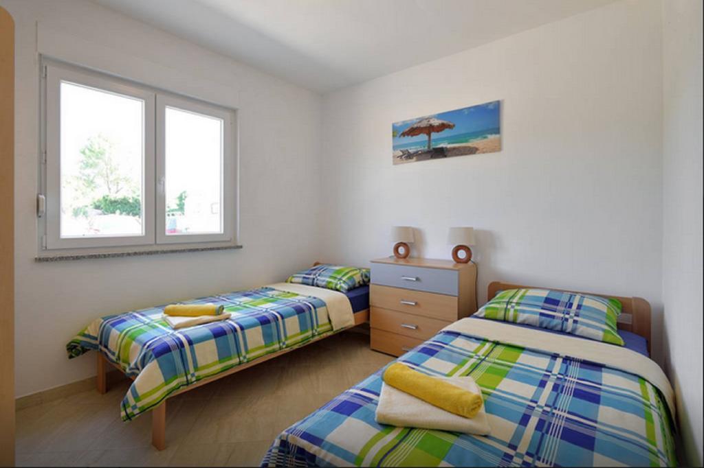 Apartment Una Pula Bagian luar foto