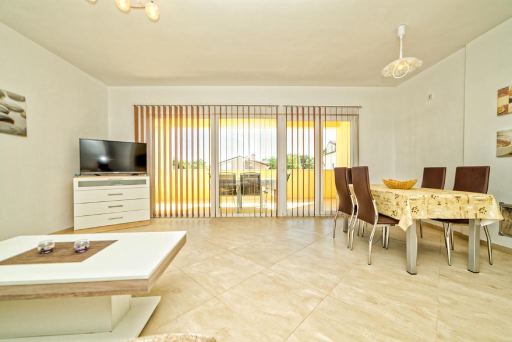 Apartment Una Pula Bagian luar foto