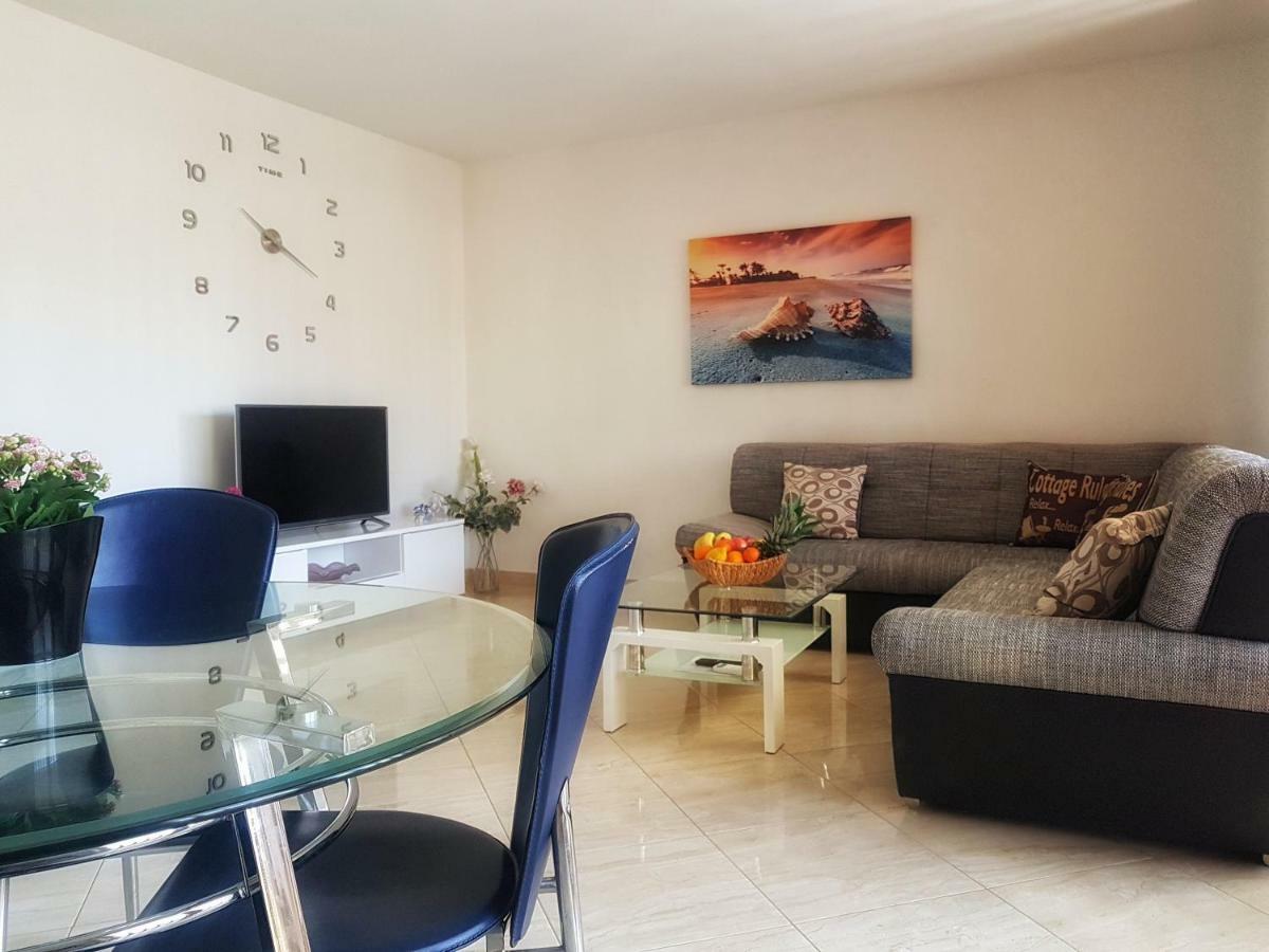 Apartment Una Pula Bagian luar foto